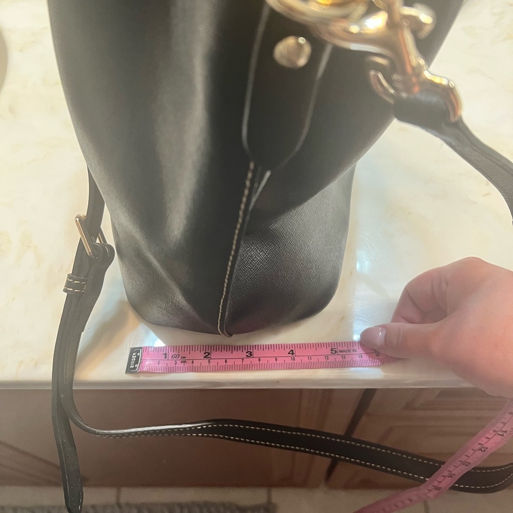 Dooney & Bourke purse - Picture 9 of 10